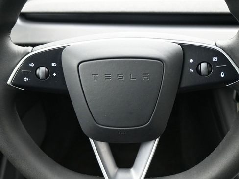 Used 2024 Tesla Model 3 Standard Range image 6