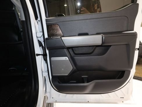 Used 2024 Ford F350 Lariat image 20