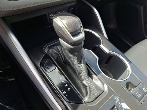 Used 2022 Toyota Highlander XLE image 18