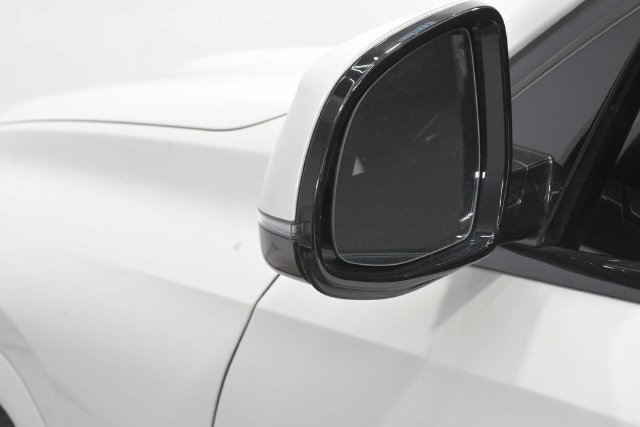 Used 2021 BMW X6 sDrive40i w/ M Sport Package RWD image 25
