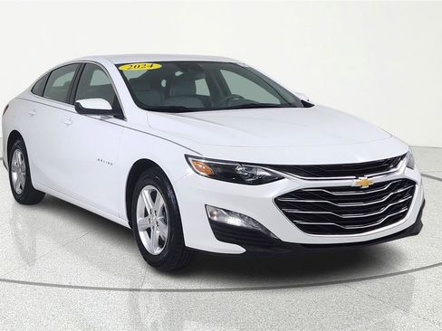 Used 2024 Chevrolet Malibu LT image 1