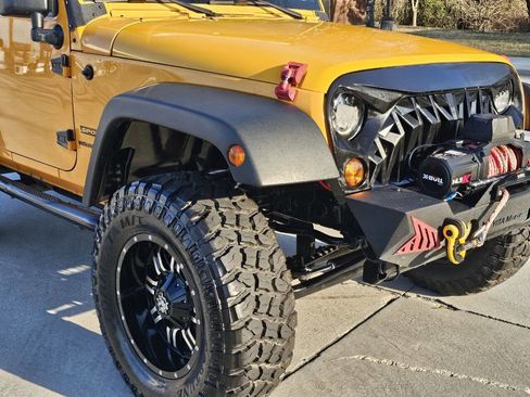 Used 2013 Jeep Wrangler Sport image 16