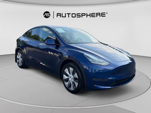 Used 2023 Tesla Model Y Long Range AWD/4WD image 11
