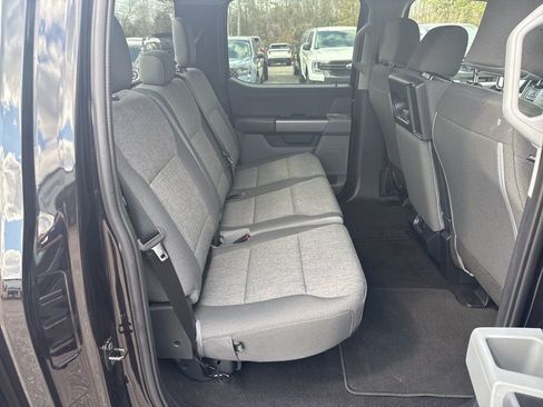 Used 2025 Ford F150 XLT image 14