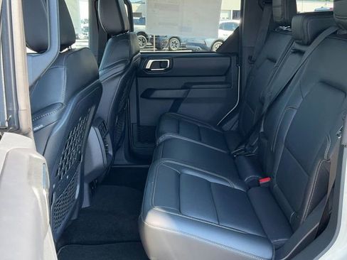 New 2025 Ford Bronco Badlands AWD/4WD image 17