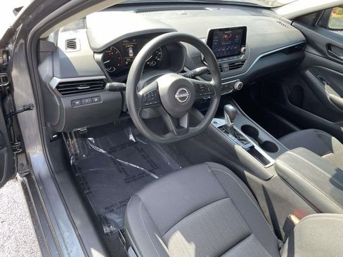 Used 2025 Nissan Altima 2.5 S image 14