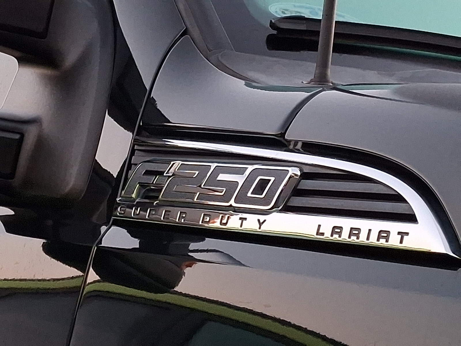 Used 2015 Ford F250 Lariat w/ Chrome Package AWD/4WD image 9