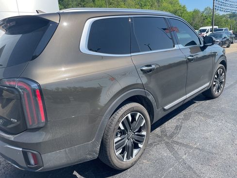 Used 2025 Kia Telluride SX Prestige AWD/4WD image 8