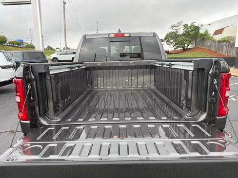 New 2026 RAM 1500 Big Horn AWD/4WD image 18