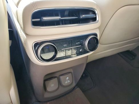 Used 2022 Genesis GV80 2.5T w/ Prestige Package 04 image 18