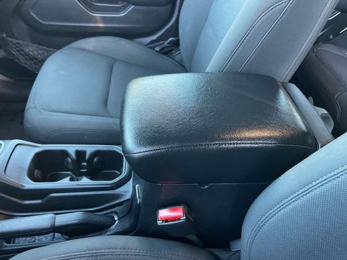 Used 2021 Jeep Wrangler Unlimited Willys image 15