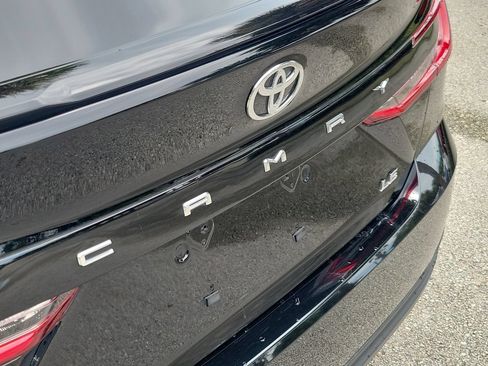 Used 2025 Toyota Camry LE w/ Convenience Package FWD image 6