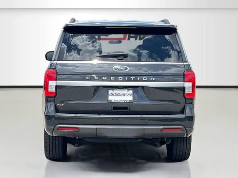Used 2023 Ford Expedition XLT AWD/4WD image 6