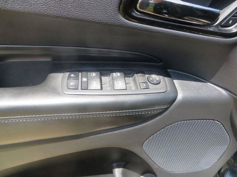 Used 2022 Dodge Durango GT RWD image 12