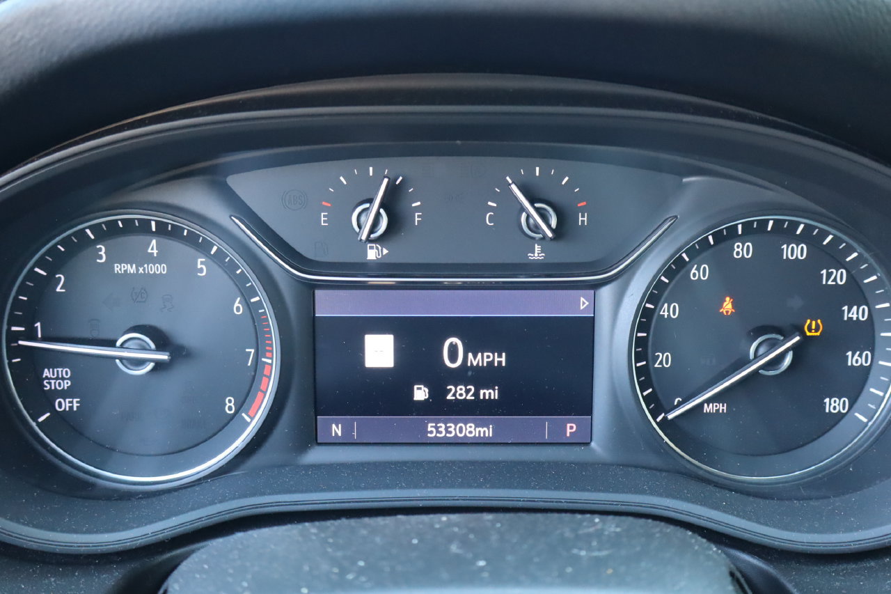Used 2019 Buick Regal Avenir w/ Driver Confidence Package II FWD image 9