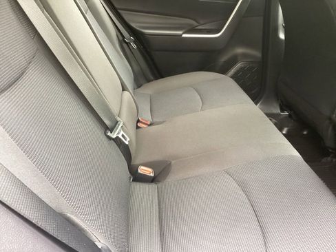 Used 2023 Toyota RAV4 LE FWD image 4