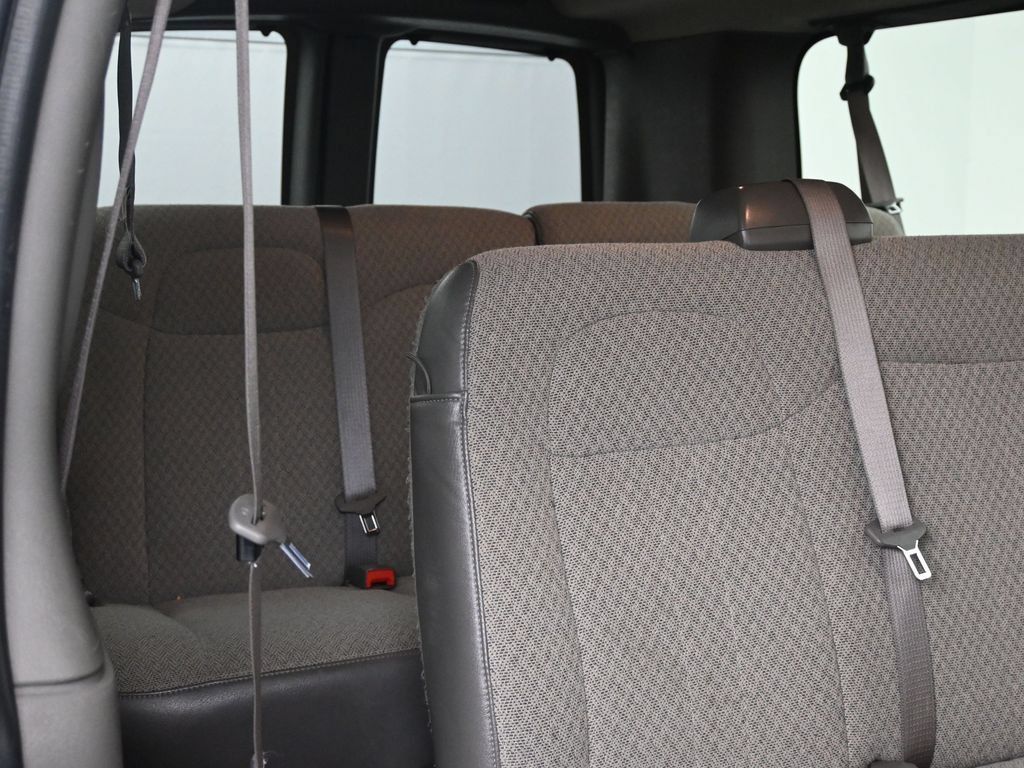Certified 2024 Chevrolet Express 3500 LT w/ LT Preferred Equipment Group RWD image 10