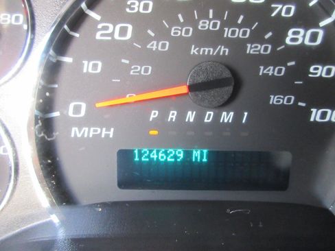 Used 2019 Chevrolet Express 2500 w/ Driver Convenience Package image 35