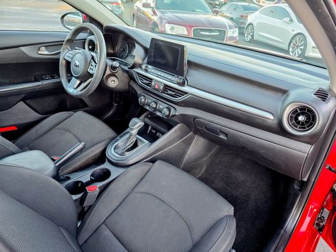 Used 2021 Kia Forte LXS image 7