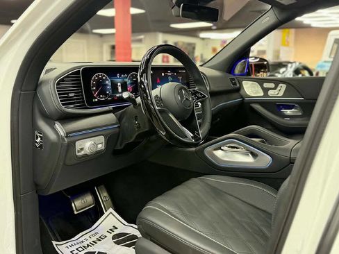 Used 2026 Mercedes-Benz Maybach GLS 600 4MATIC image 14