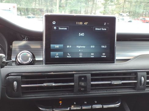 Used 2022 Lincoln Corsair AWD w/ Premium Package image 21