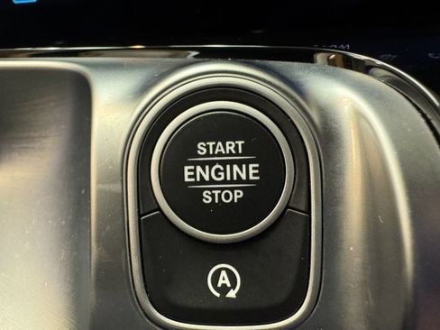 Certified 2025 Mercedes-Benz GLB 250 250 image 15