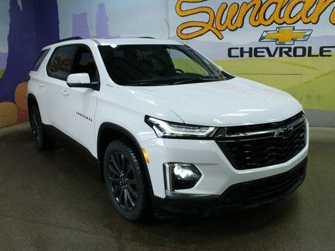 Used 2023 Chevrolet Traverse RS w/ LPO, Floor Liner Package image 4