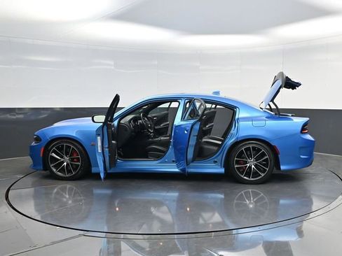 Used 2015 Dodge Charger R/T Scat Pack w/ Technology Group image 63