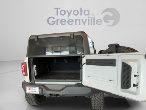Used 2024 Ford Bronco Outer Banks AWD/4WD image 32