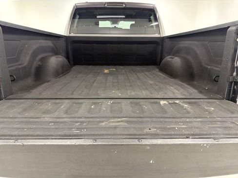 Used 2018 RAM 1500 Express AWD/4WD image 25
