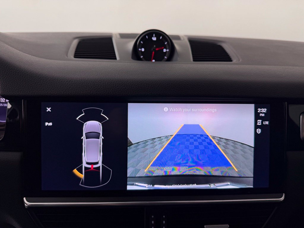 Certified 2022 Porsche Cayenne E-Hybrid AWD/4WD image 41