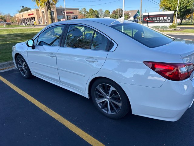 Used 2017 Subaru Legacy 3.6R Limited AWD/4WD image 2