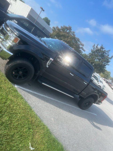 Used 2021 Ford F250 XLT w/ XLT Premium Package AWD/4WD image 2