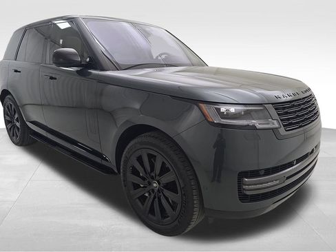Used 2023 Land Rover Range Rover SE AWD/4WD image 2