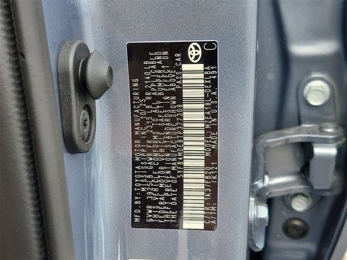 Used 2026 Toyota Corolla LE image 31