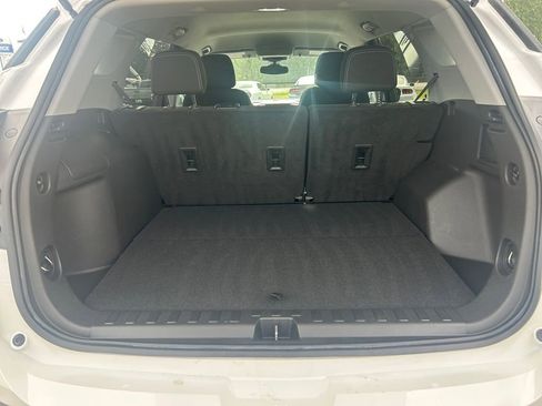 Used 2022 GMC Terrain SLE w/ Driver Convenience Package AWD/4WD image 23