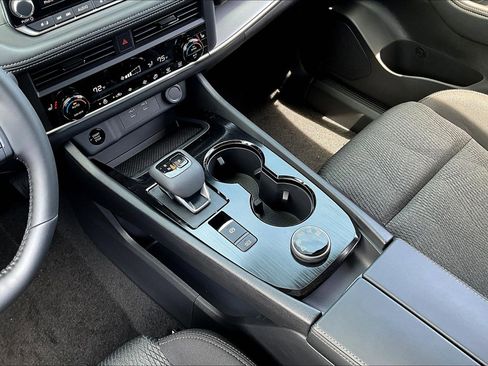 New 2026 Nissan Rogue SV AWD/4WD image 12