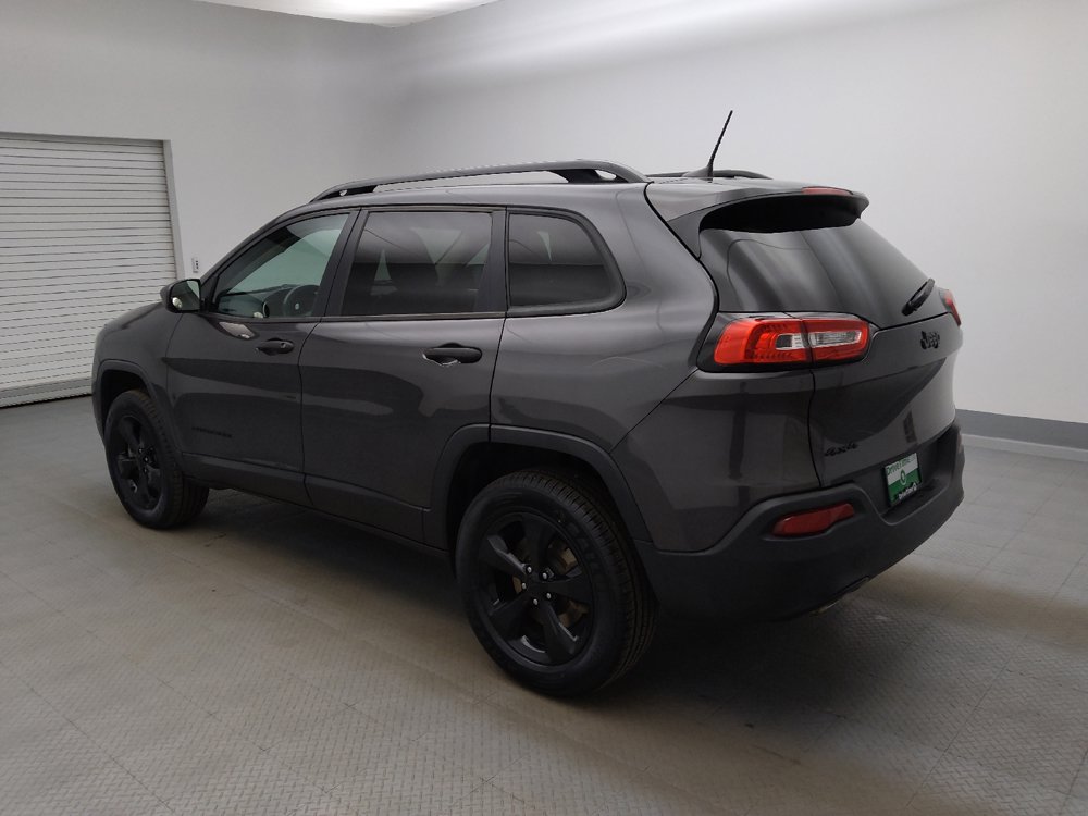 Used 2017 Jeep Cherokee Sport w/ Cold Weather Group AWD/4WD image 3