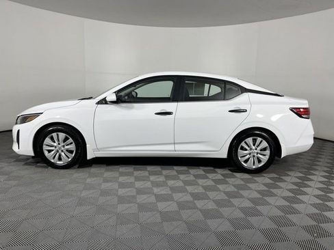 Used 2025 Nissan Sentra S FWD image 5