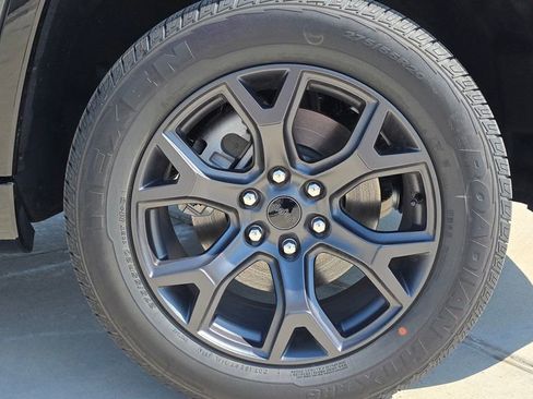 New 2026 Jeep Grand Wagoneer Limited AWD/4WD image 11