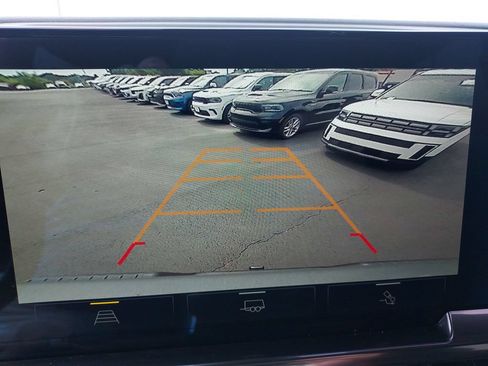 Used 2024 Chevrolet Silverado 1500 LT Trail Boss w/ Convenience Package II AWD/4WD image 22