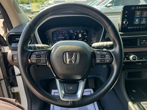 Used 2024 Honda Pilot Elite image 33