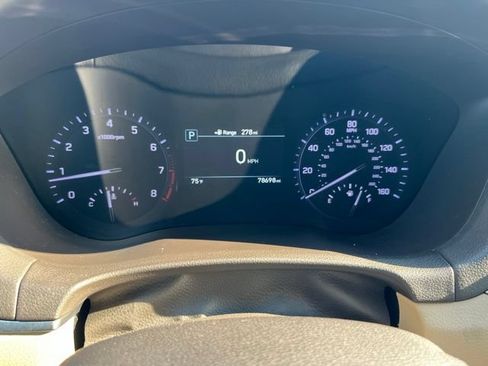 Used 2018 Genesis G80 3.8 RWD image 6