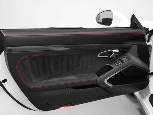 Certified 2016 Porsche 911 Carrera GTS RWD image 63