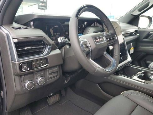 New 2026 GMC Yukon XL Elevation w/ Elevation Premium Package image 18