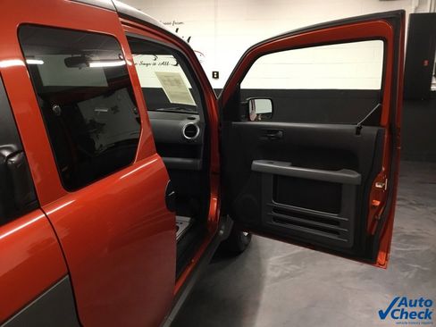 Used 2004 Honda Element EX image 34