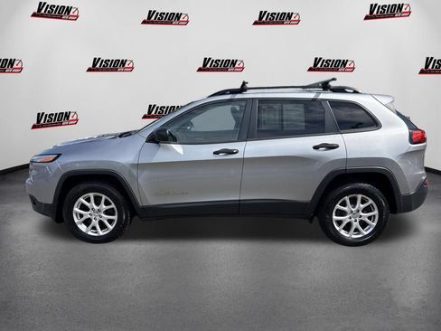 Used 2016 Jeep Cherokee Sport AWD/4WD image 9