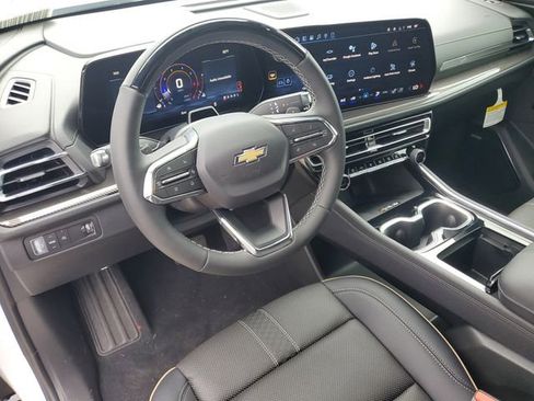 New 2026 Chevrolet Traverse High Country FWD image 11