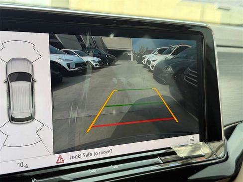 New 2026 Volkswagen Atlas Cross Sport SE image 23