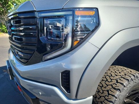 New 2025 GMC Sierra 1500 AT4 w/ AT4 Premium Package AWD/4WD image 5